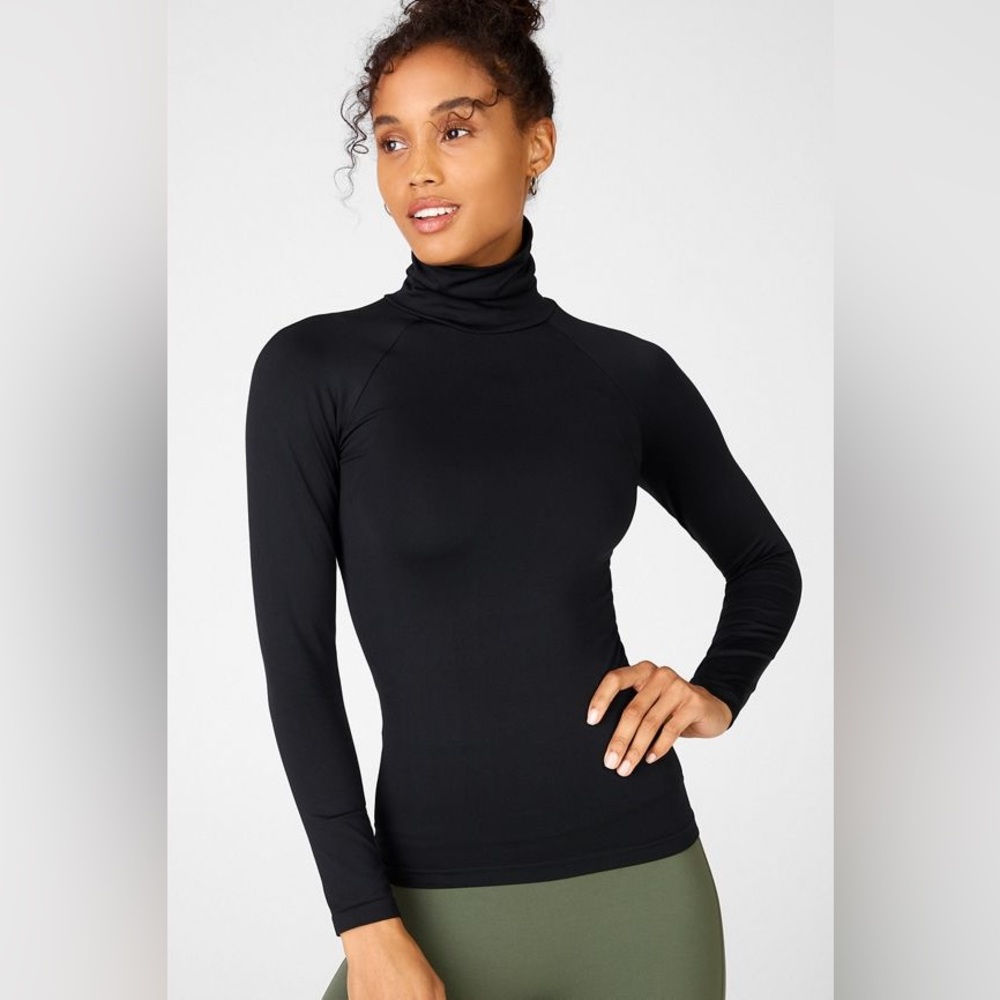 Fabletics Naomi Seamless Long Sleeve Turtleneck